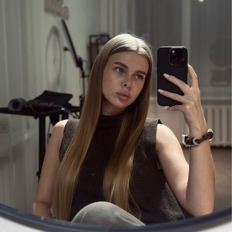NIKLLE.NAIR