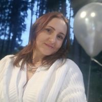 Елена — окрашивание корней в Мурино