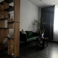 Вероника Яркова — замена украшения пирсинга в Кургане