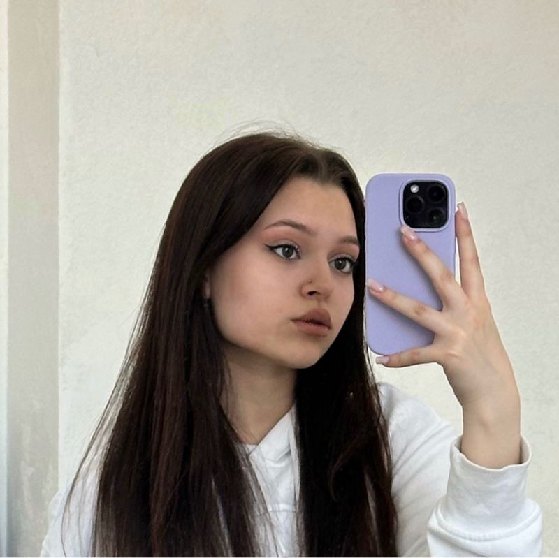 Полина