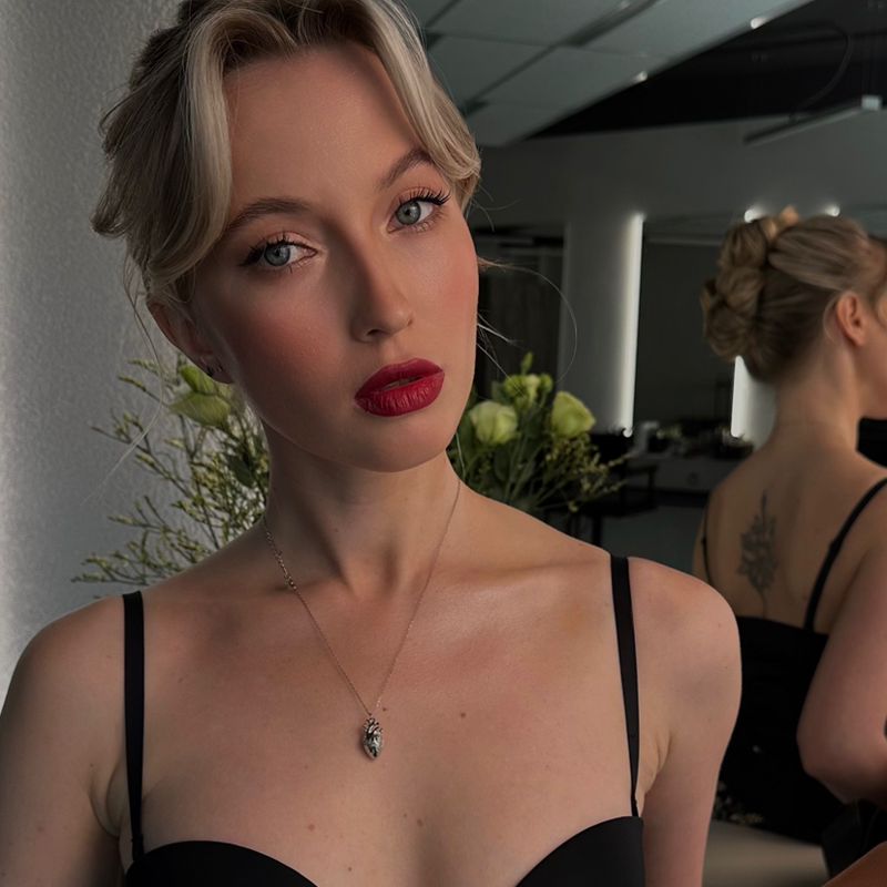Анна