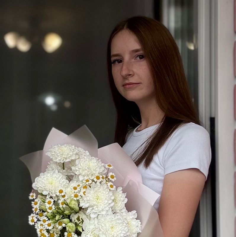 Алена Старостина