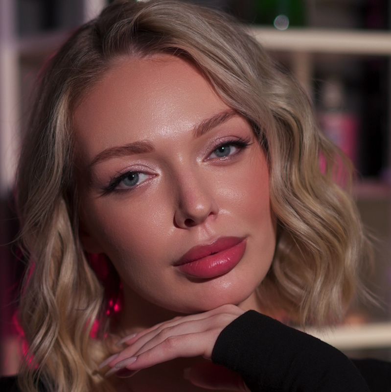 Кристина Ларина
