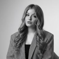 Диана — led наращивание ресниц в Воронеже