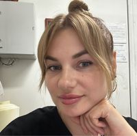 Анна — укрепление акриловой пудрой в Кирове