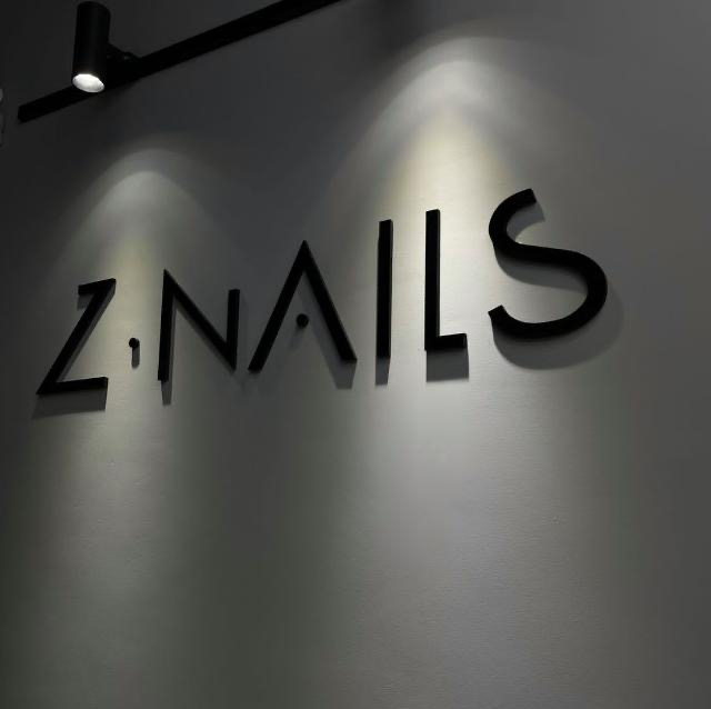 Znails