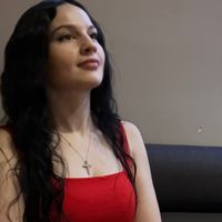Марина — мытьё головы в городе Марина