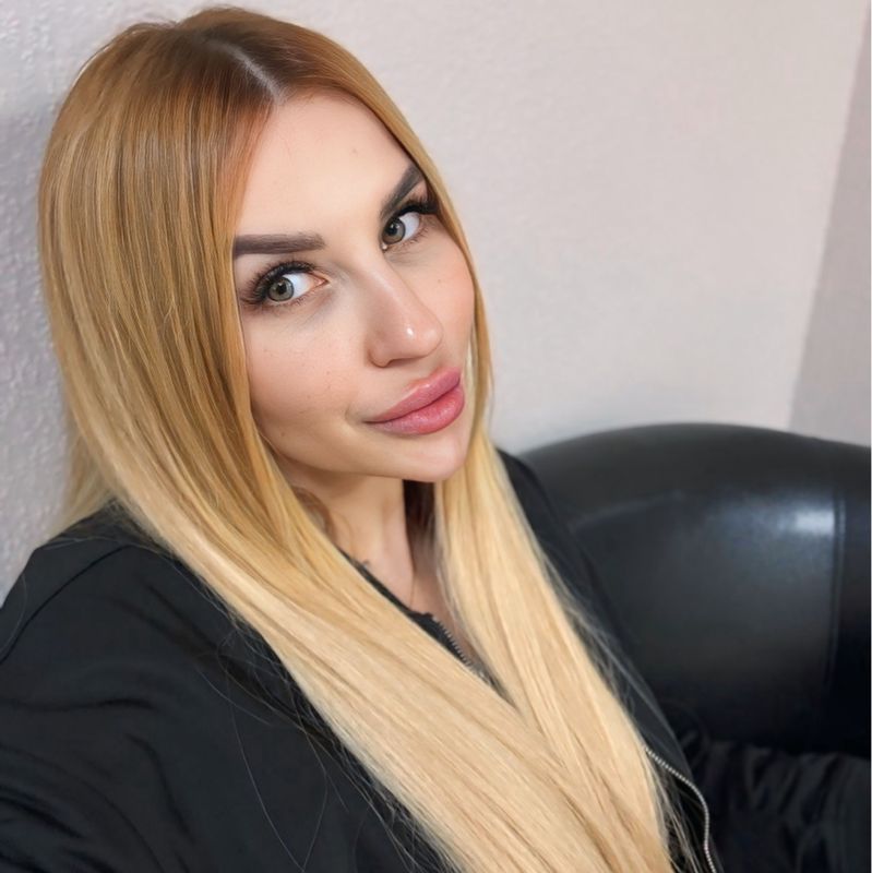 Яна