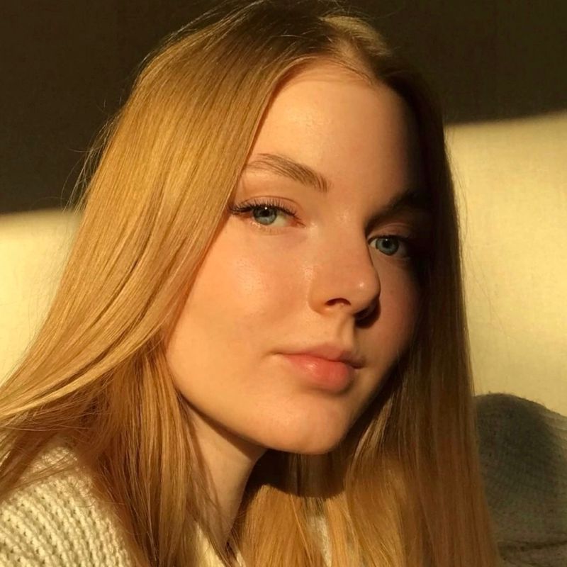 Полина