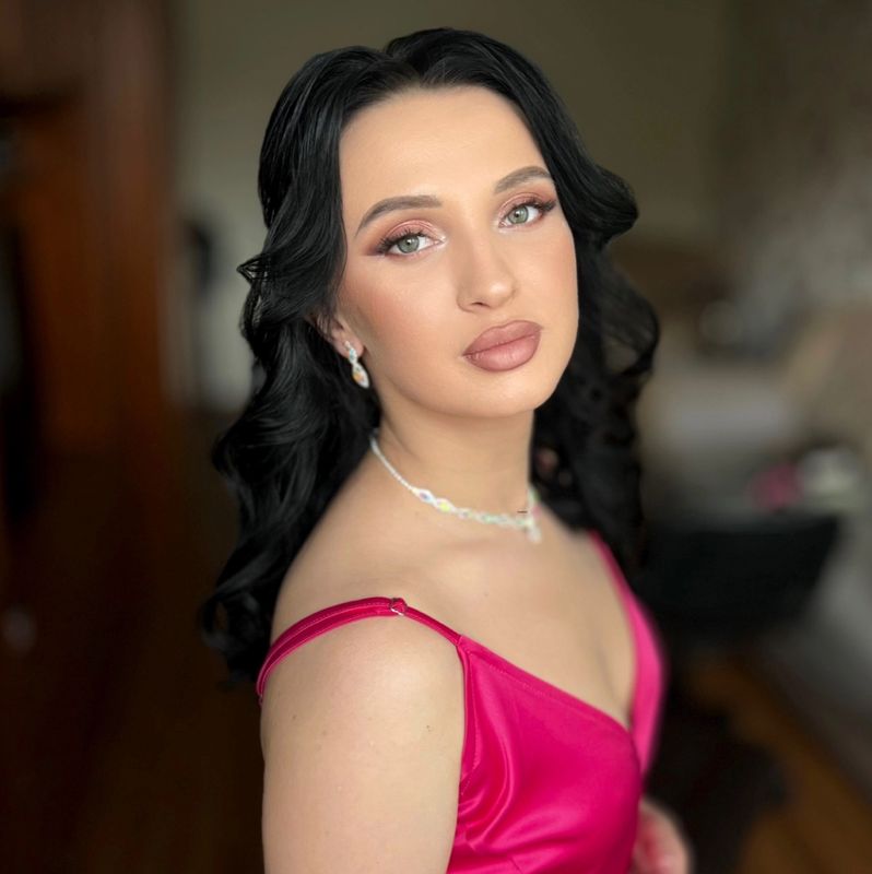 Полина