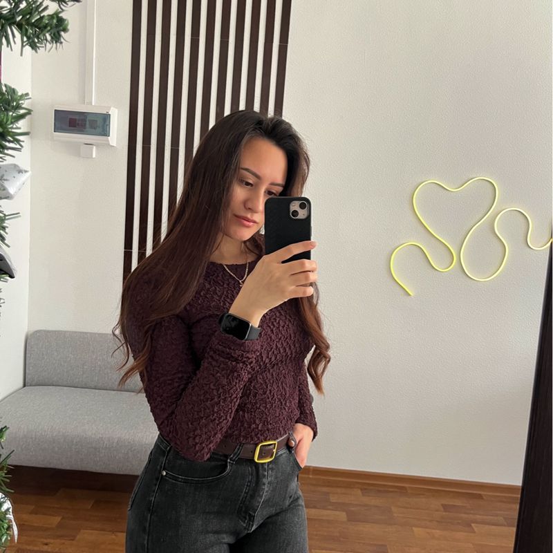 Елена Шкварина