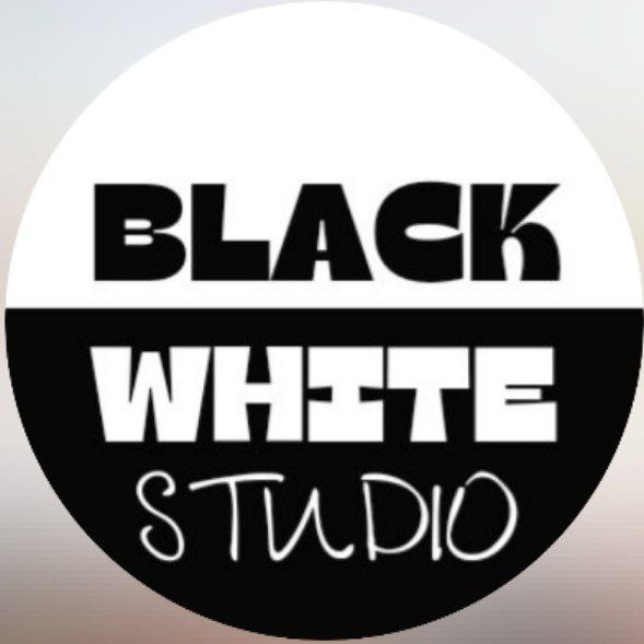 BLACK WHITE STUDIO