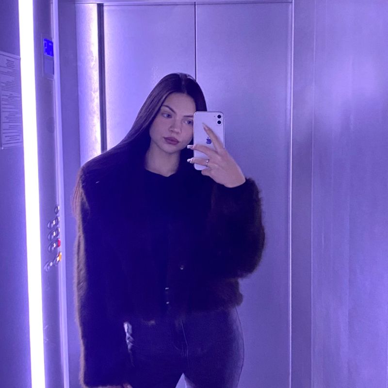 Карина Логинова
