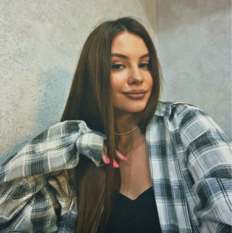 Полина