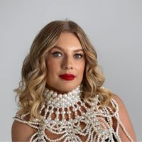 Елена Лужинская — коррекция перманентного макияжа в Вологде