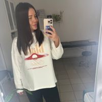 Симинидис Алина — замена украшения пирсинга в городе Бронницы
