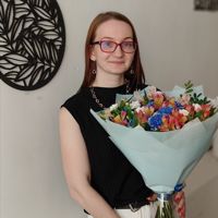 Игумнова Оксана — замена украшения пирсинга во Владивостоке