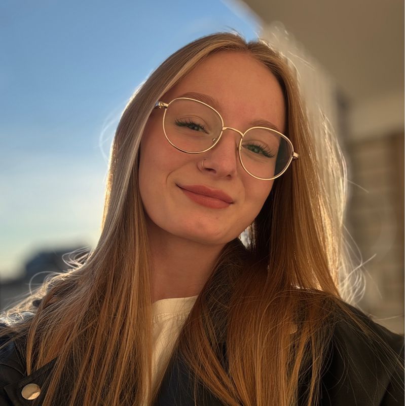 Ева