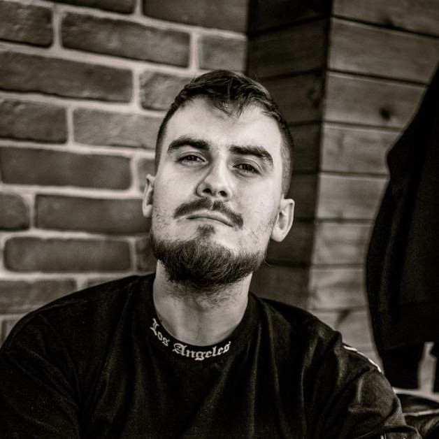 Михаил