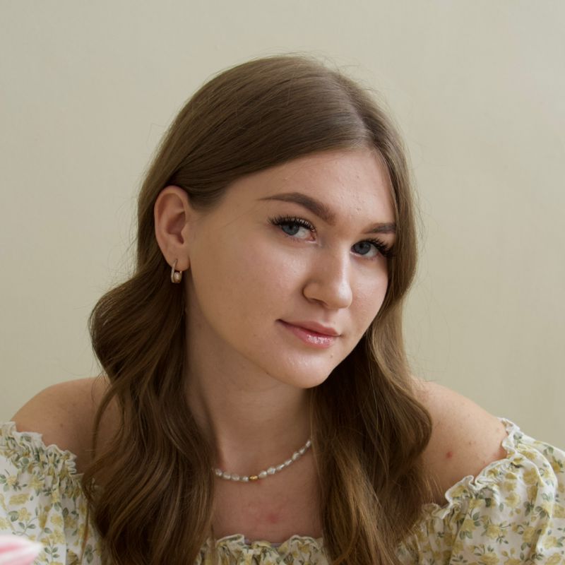 Полина