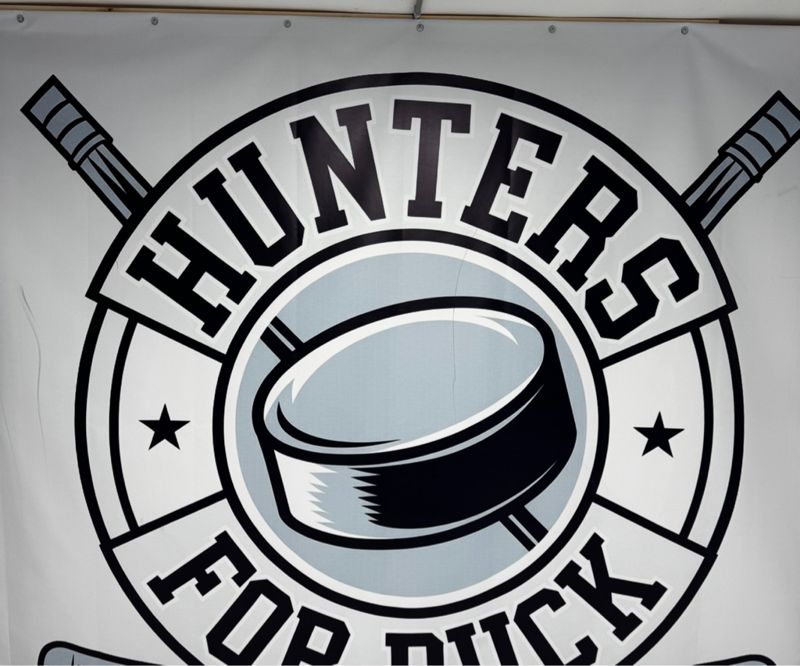 HUNTERS FOR PUCK