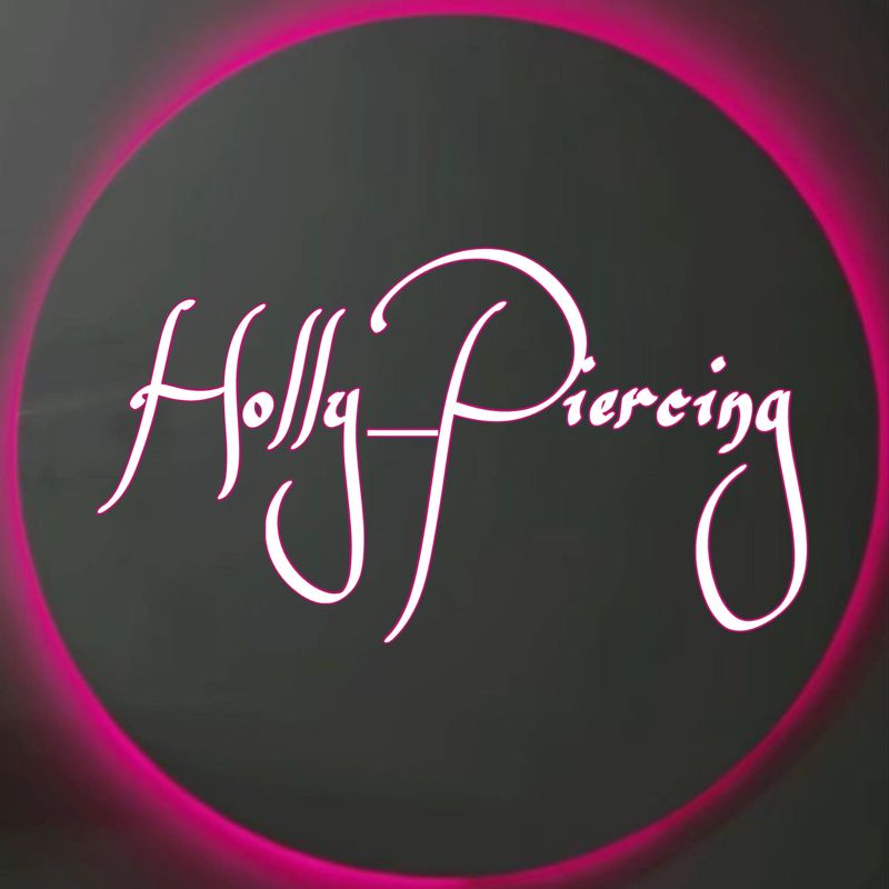Holly piercing &amp;amp; tattoo