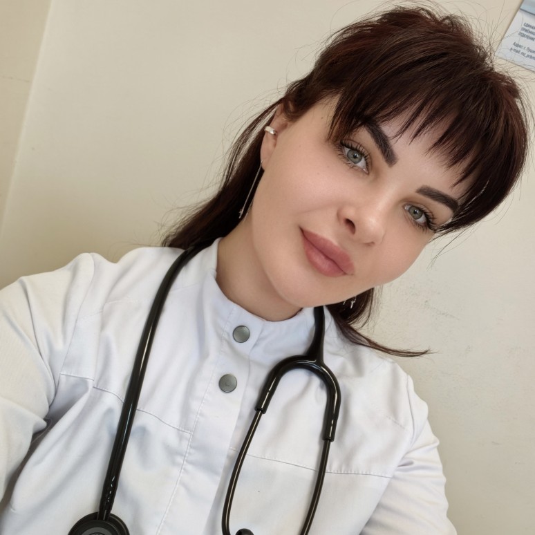 Марина Попова