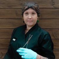 Елена Шорникова — замена украшения пирсинга в Челябинске