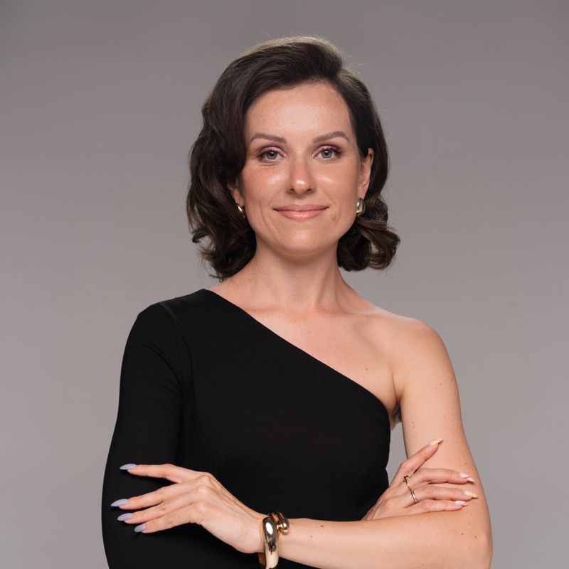 Анна Занозина