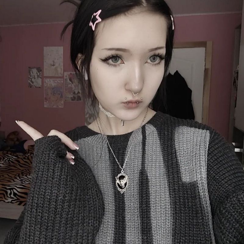 Полина