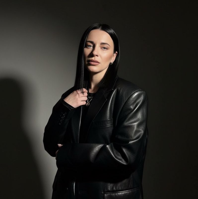 Аня