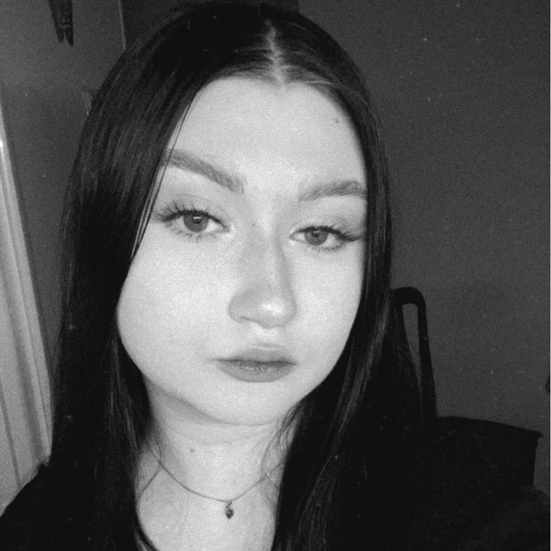 Полина
