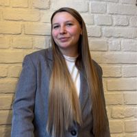 Владлена — кератиновое выпрямление в городе Шушары