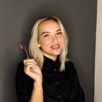 Мария Замеева — замена украшения пирсинга в Челнах