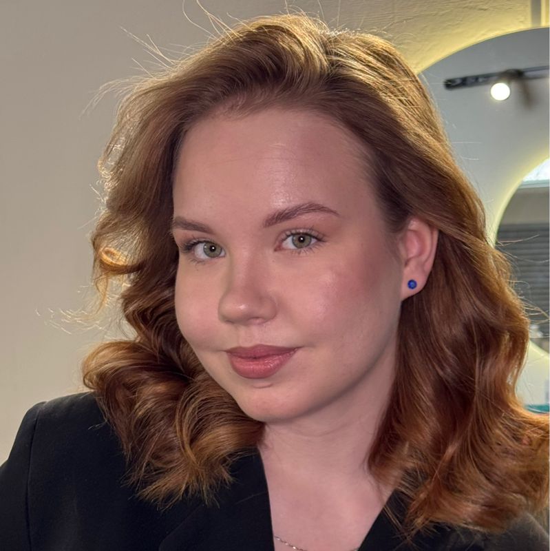 Полина