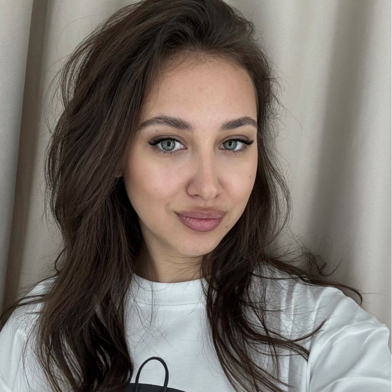 Карина Разуванова