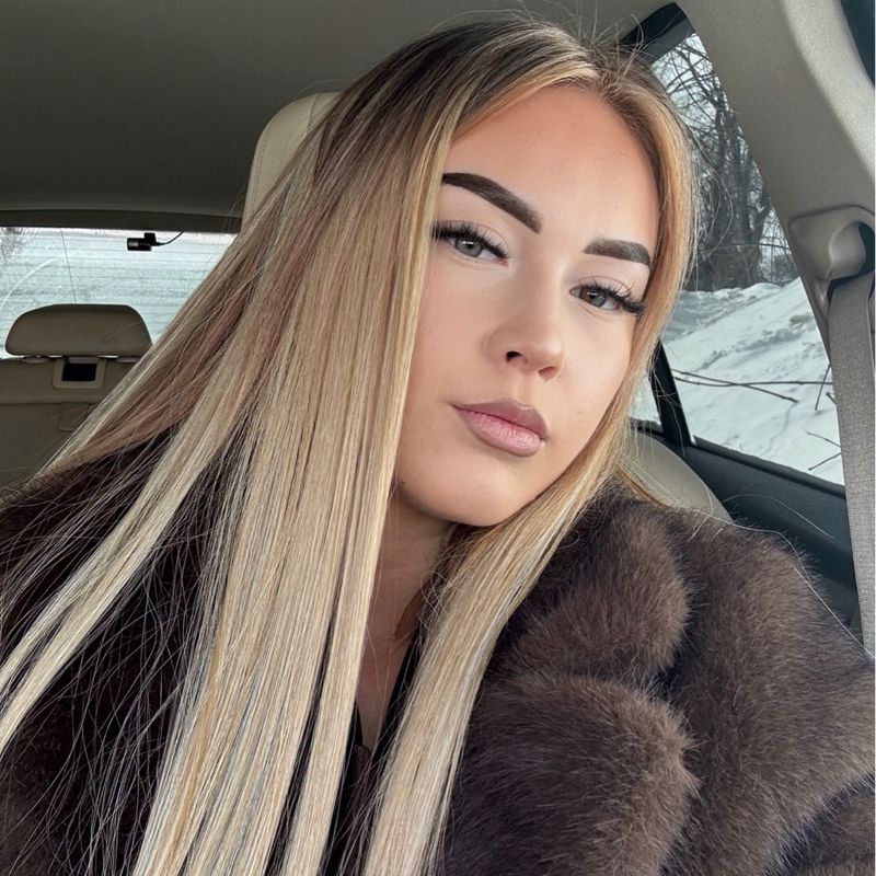 Полина