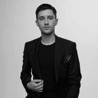 Oleg Vernitskiy — бритьё бороды во Владивостоке