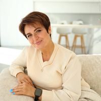 Елена Дашкова — спортивный массаж в Москве