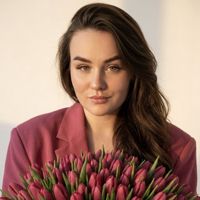 Елизавета — укрепление акриловой пудрой в Мытищах