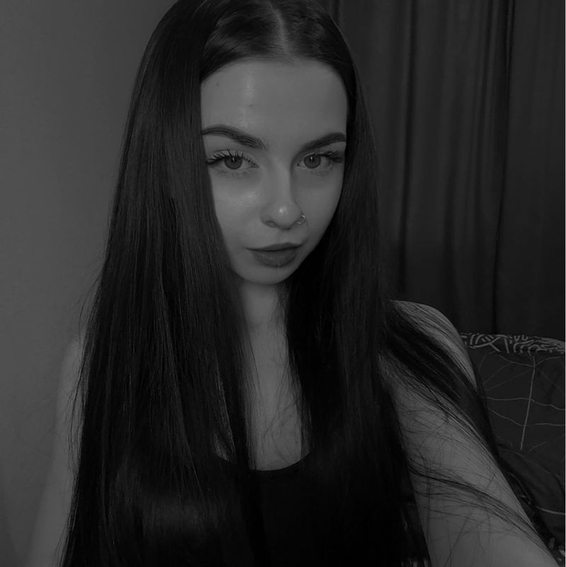 Полина