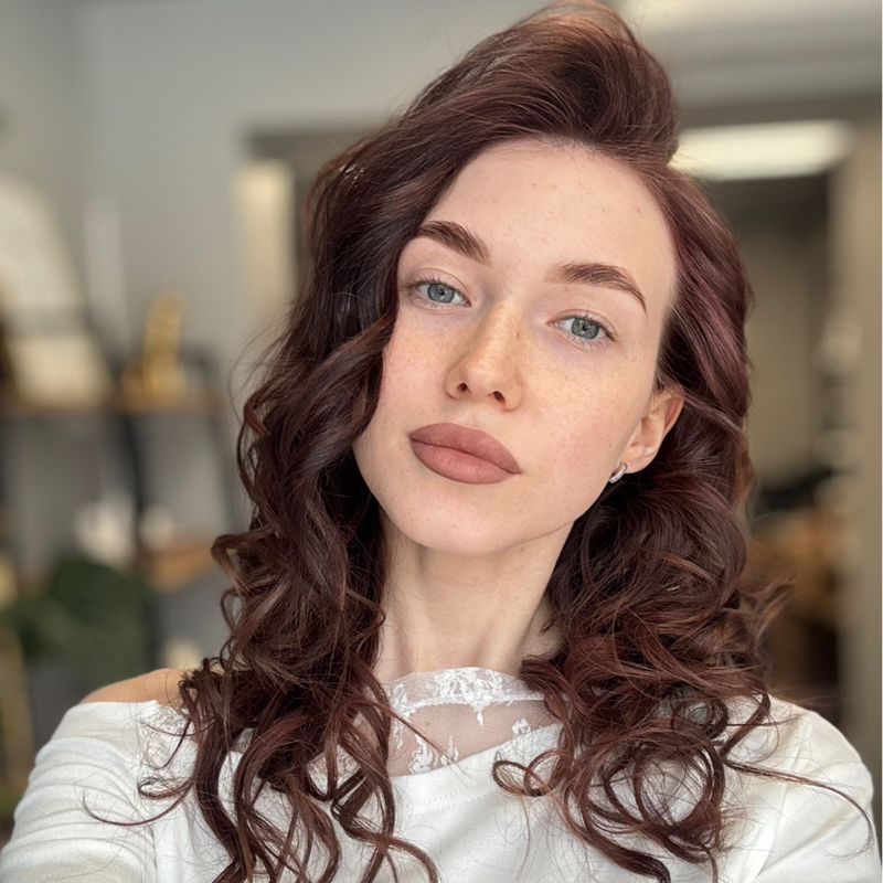 Полина