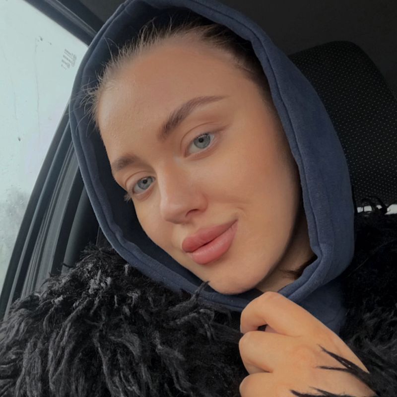 Полина
