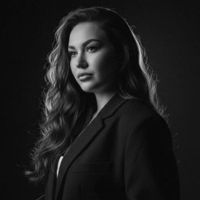 Анастасия — замена украшения пирсинга в Смоленске