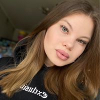 Дарья Михеева — снятие ресниц в Сыктывкаре