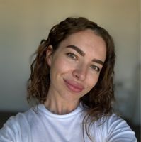 Ольга Чижикова — наращивание ногтей в Омске
