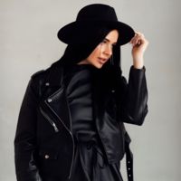 Катерина Базаева — снятие ресниц в Томске