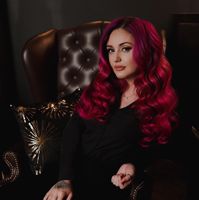 Кристина Михайлова — коррекция бровей в Сургуте