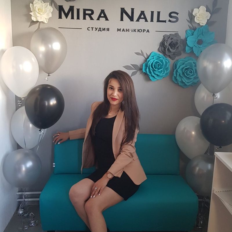 MIRA NAILS