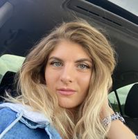 Карина — дизайн ногтей в Сургуте